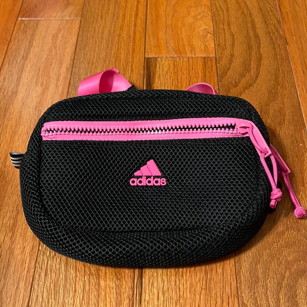 NWOT Adidas Black/Pink mesh belt bag